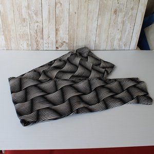 LuLaRoe  Black White Print Tall & Curvy Leggings